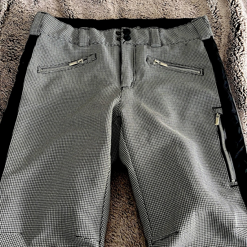 Obermeyer Ski Pants. Women size 6